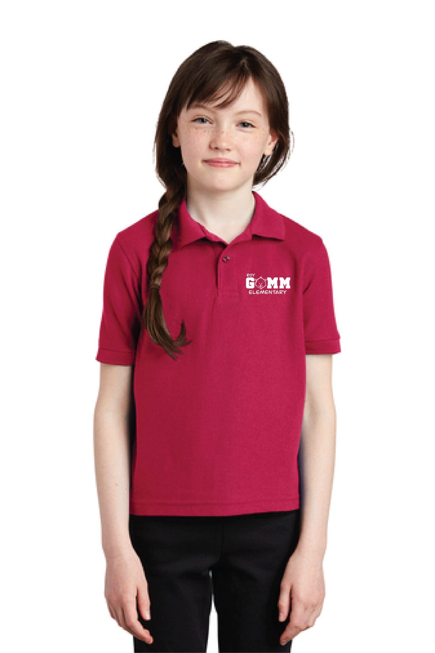 A girl wearing a red polo shirt with the word " mom ".